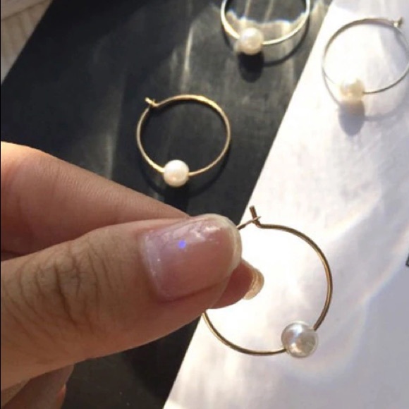 NEW!💙💎MODERN💛GOLDEN💛HOOPS💎💙LOVELY PEARL LOOK - Picture 4 of 8